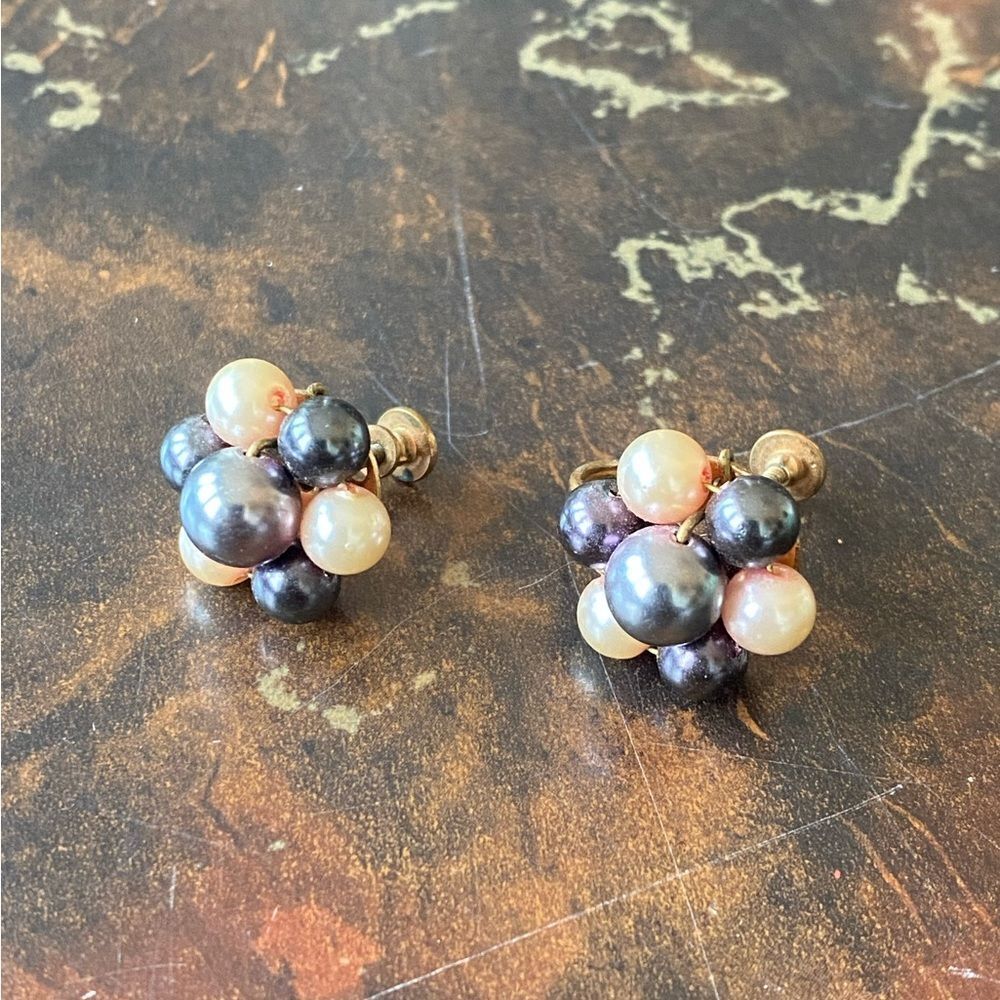 Vintage Screw-back Retro Bead Earrings
